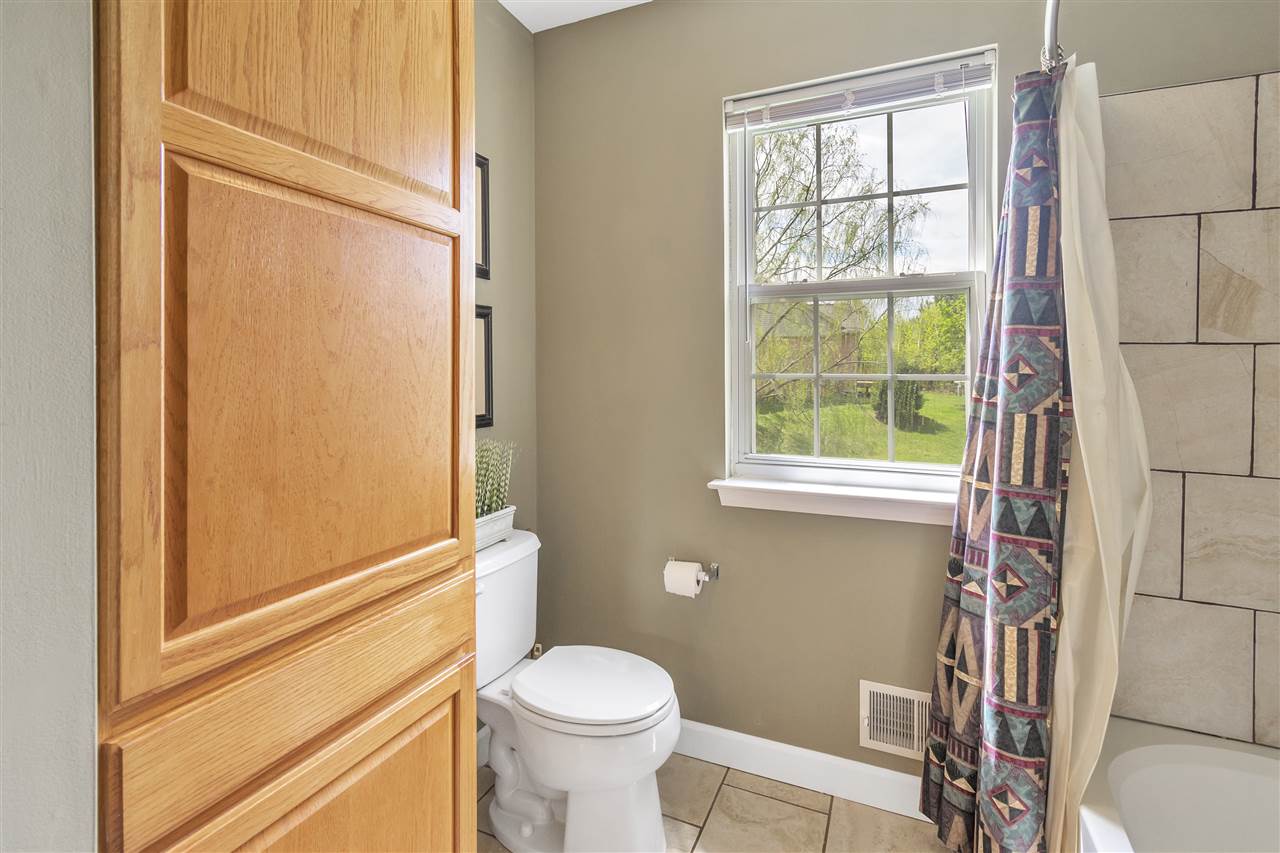 310 Cherry Grove Road Canton, MI 48188 - Photo 26 of 35 1875613-25.JPG