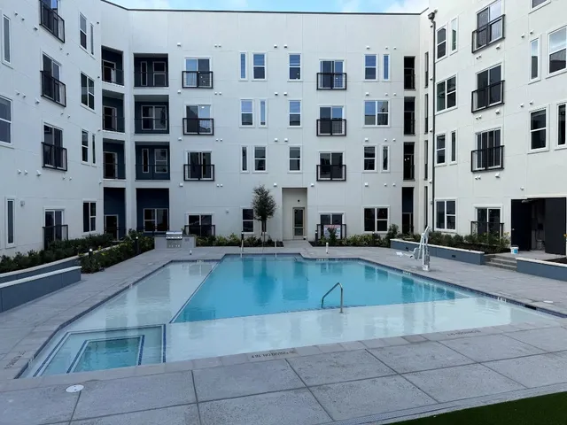 $1,530 | 320 Goll Street, Unit 2126, Kyle, TX 78640