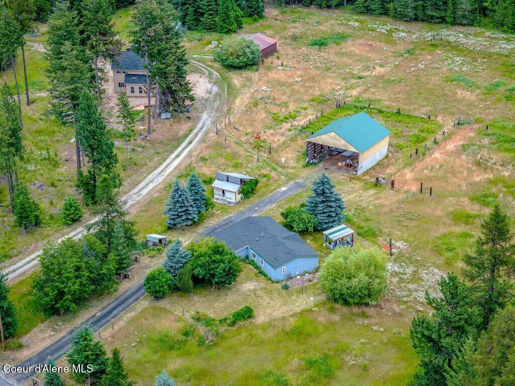 1822 Kootenai Trail Road Naples, ID 83847 - Photo 3 of 73 --45.jpg-SMALL