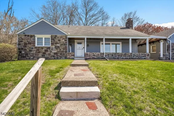 $540,000 | 10 Hillside Avenue, Milford, NJ 08848