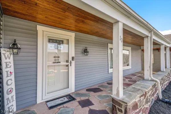 $540,000 | 10 Hillside Avenue, Milford, NJ 08848