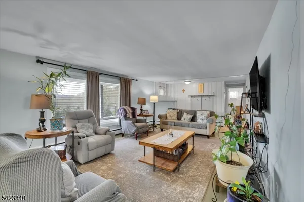 $540,000 | 10 Hillside Avenue, Milford, NJ 08848