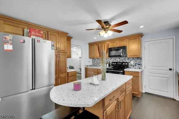 $540,000 | 10 Hillside Avenue, Milford, NJ 08848