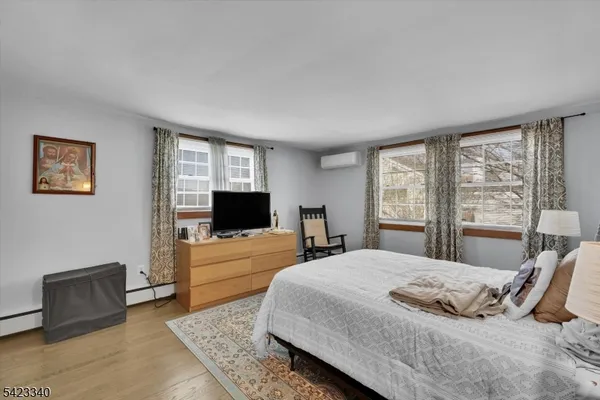 $540,000 | 10 Hillside Avenue, Milford, NJ 08848
