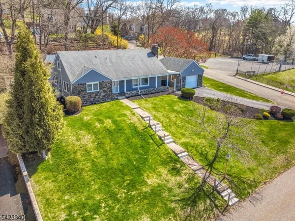 $540,000 | 10 Hillside Avenue, Milford, NJ 08848