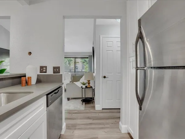 $285,000 | 3400 Sullivan Court, Unit 220, Modesto, CA 95356