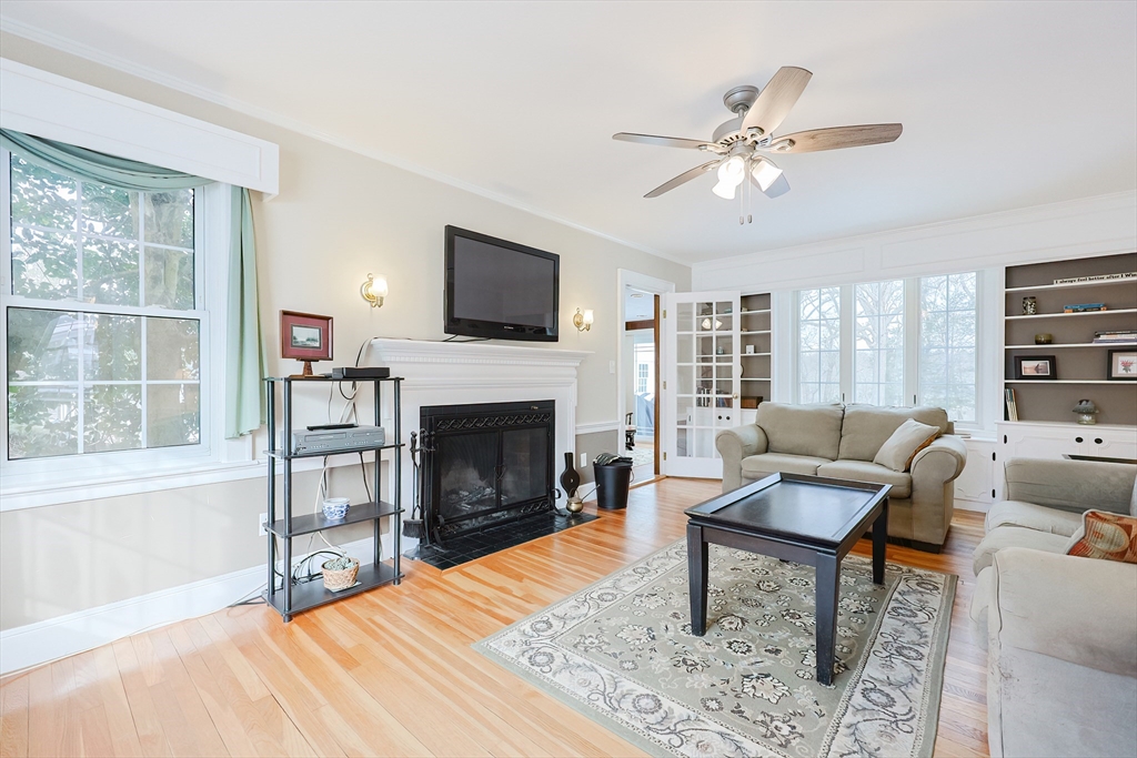 85 Payson Street Attleboro, MA 02703 - Photo 6 of 36 Gallery Image 6