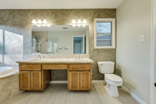 $2,200 | 2304 Willow Way, Round Rock, TX 78664