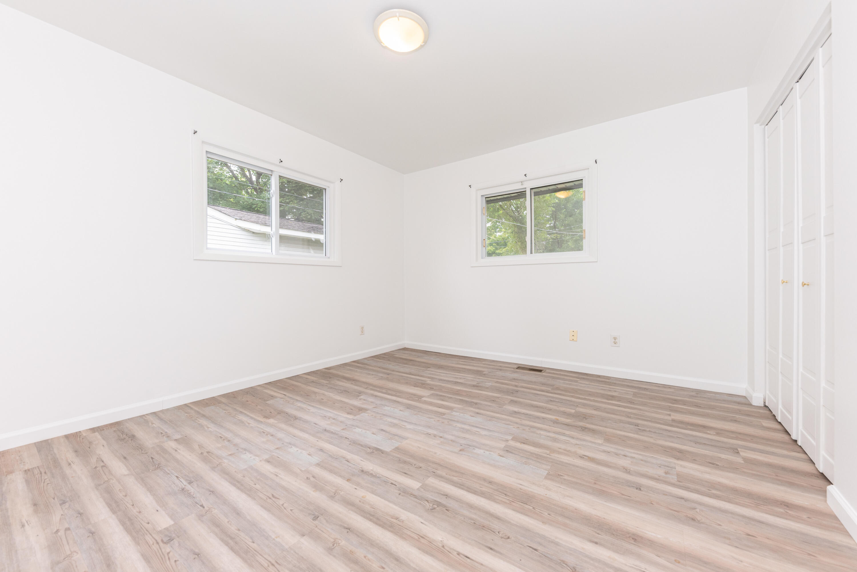 141 South Platt Road Milan, MI 48160 - Photo 13 of 28 023_14