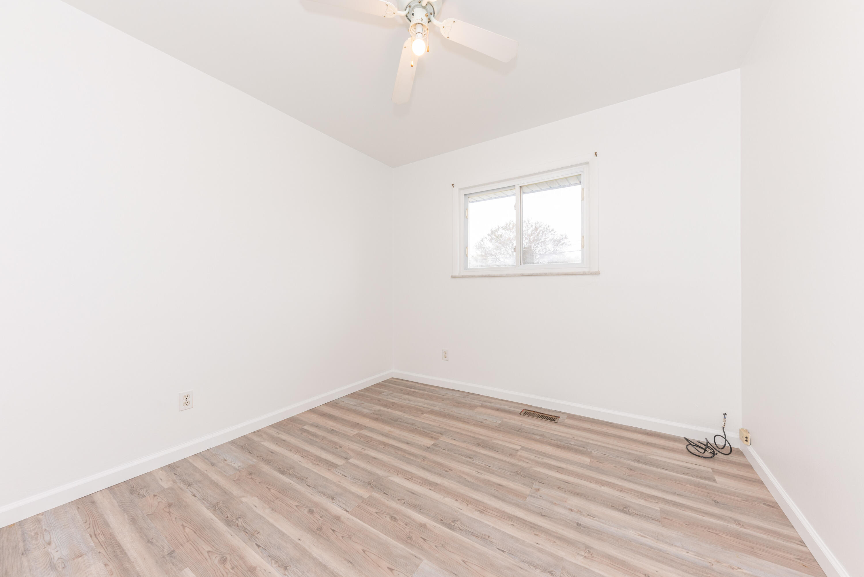 141 South Platt Road Milan, MI 48160 - Photo 17 of 28 019_18