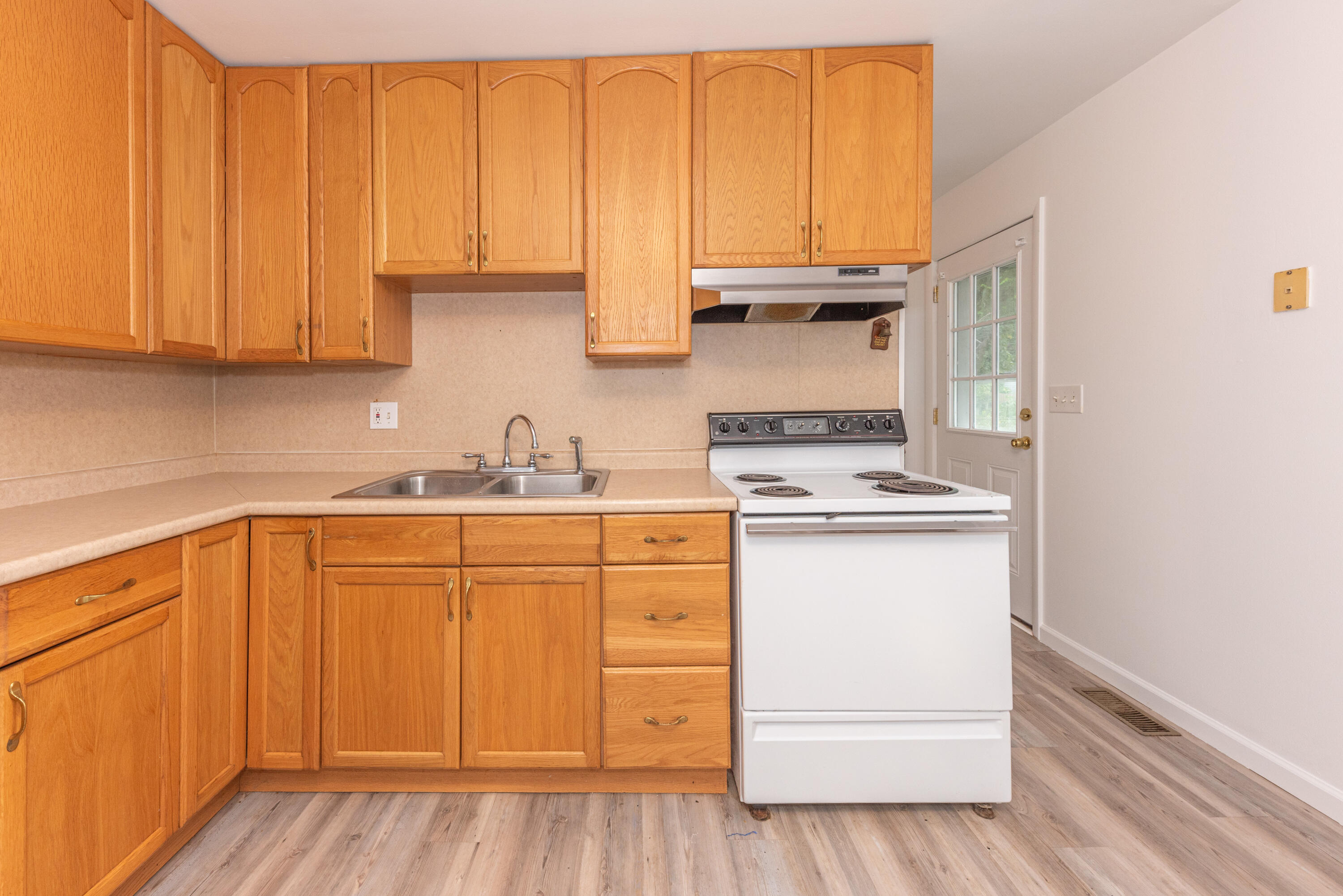 141 South Platt Road Milan, MI 48160 - Photo 7 of 28 017_9