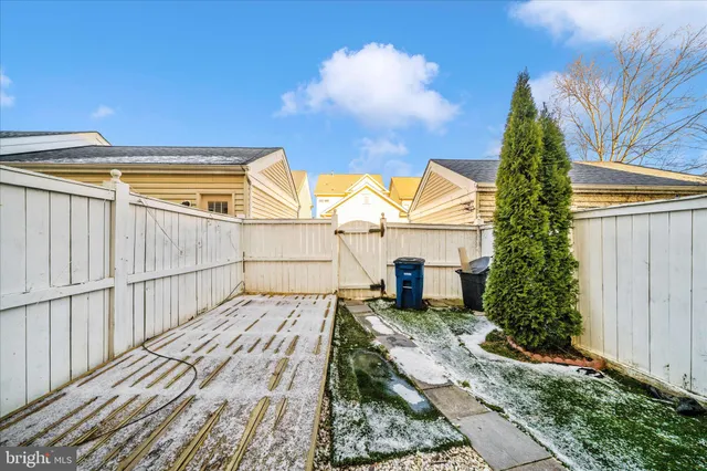 $2,850 | 23753 Clarksmeade Drive, Clarksburg, MD 20871