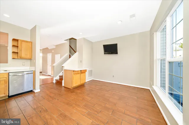 $2,850 | 23753 Clarksmeade Drive, Clarksburg, MD 20871