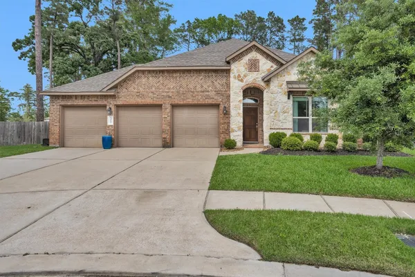 $459,000 | 14105 Sun Notch Drive, Conroe, TX 77384