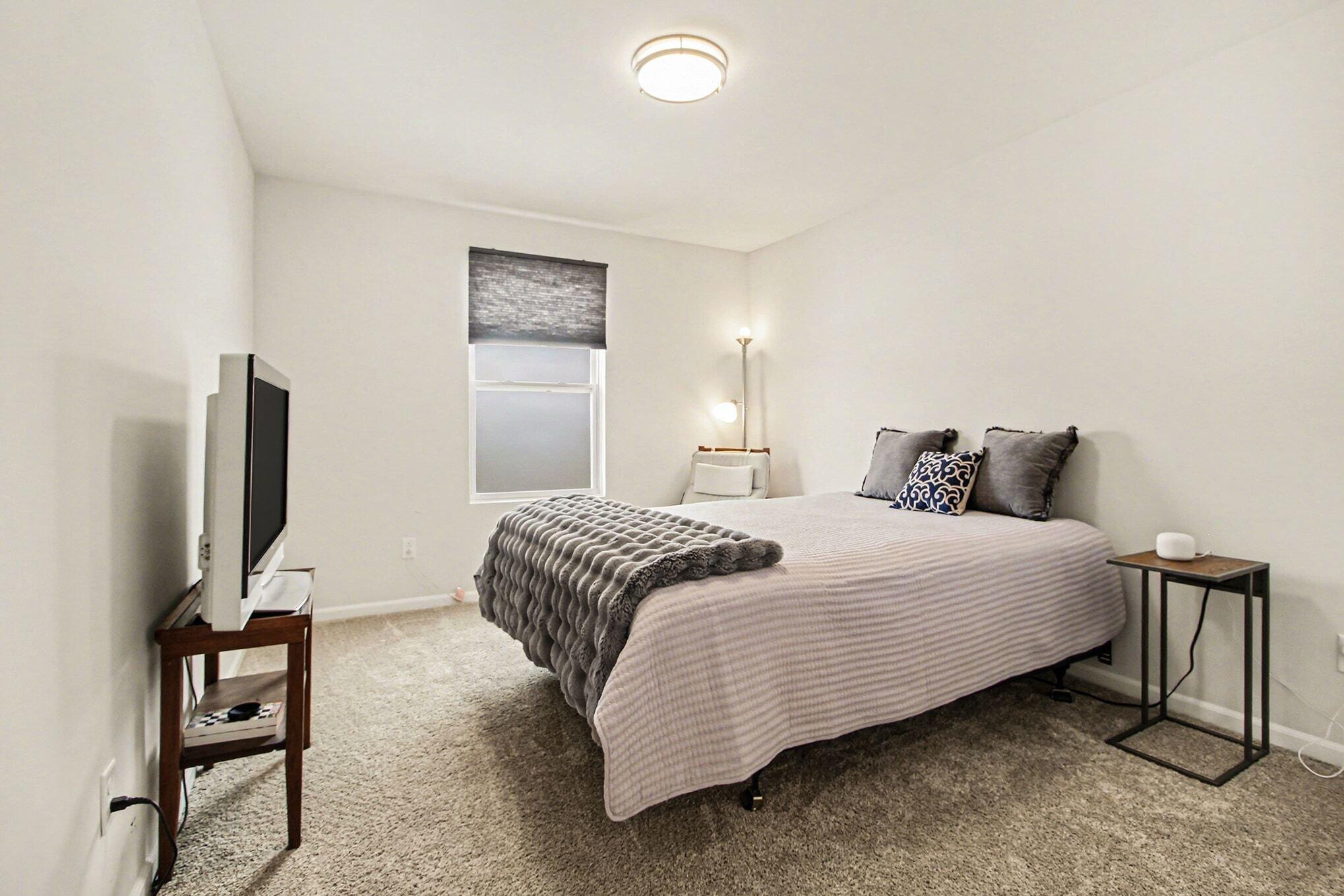 2204 Mill Lane Saline, MI 48176 - Photo 17 of 24 020_file_3932