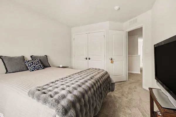 $385,000 | 2204 Mill Lane, Saline, MI 48176