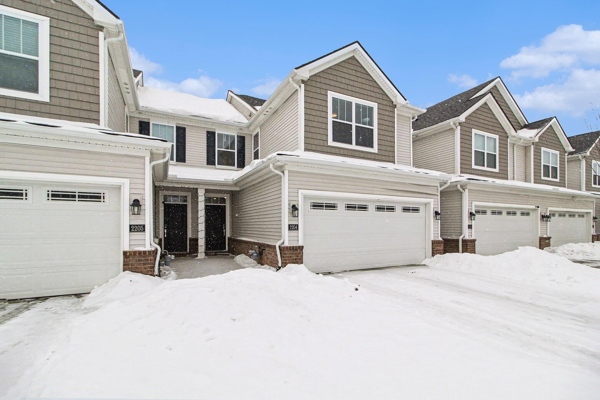 2204 Mill Lane Saline, MI 48176 - Photo 2 of 24 003_file_2972