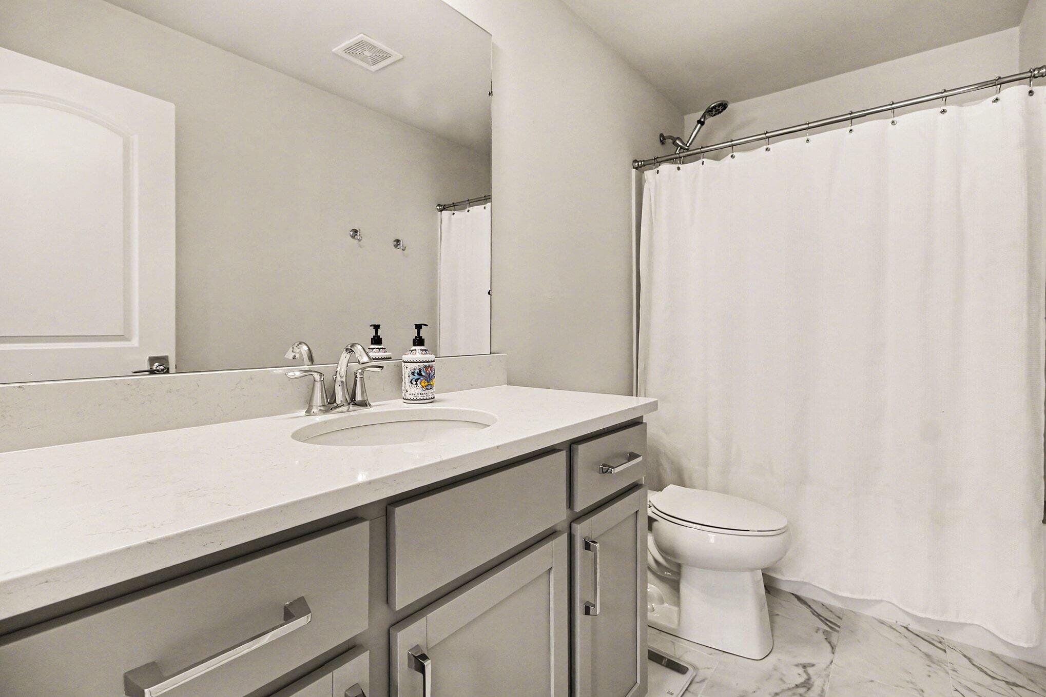 2204 Mill Lane Saline, MI 48176 - Photo 21 of 24 022_file_3644