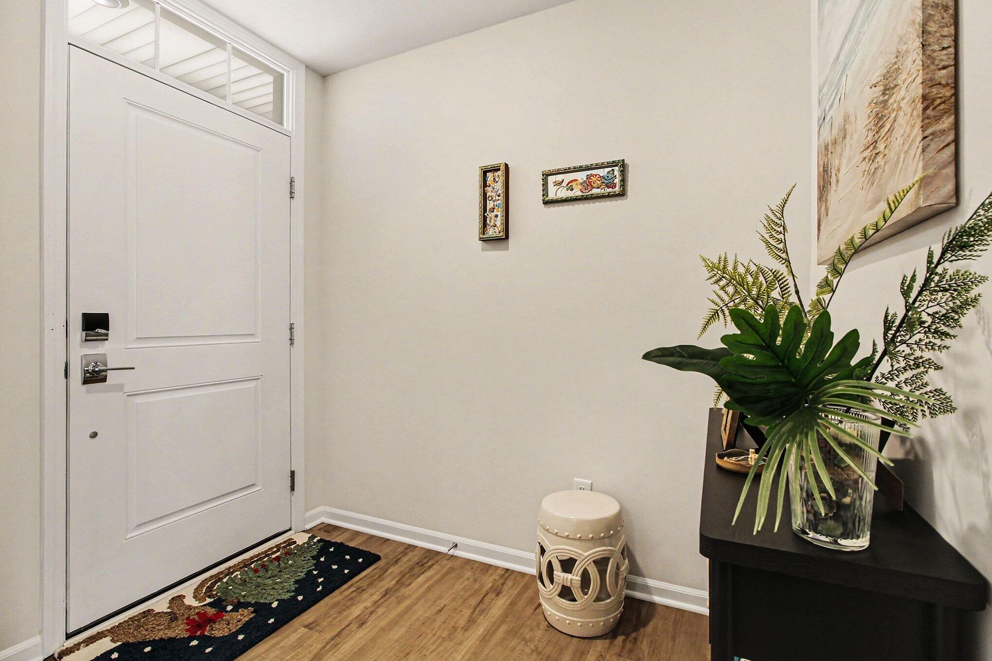 2204 Mill Lane Saline, MI 48176 - Photo 3 of 24 005_file_5879