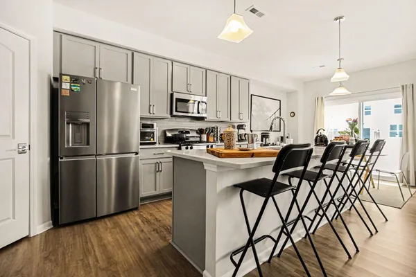 $385,000 | 2204 Mill Lane, Saline, MI 48176