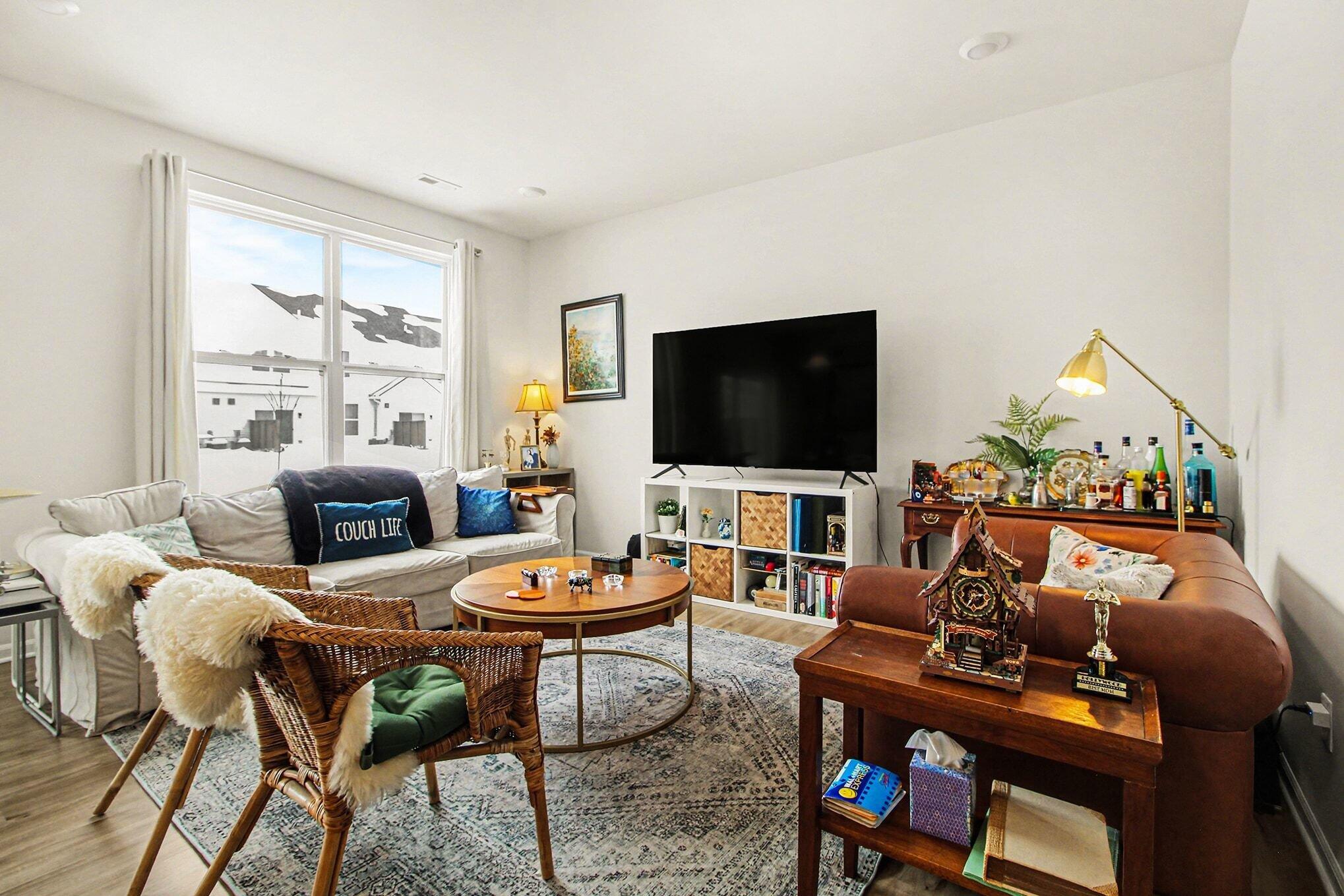 2204 Mill Lane Saline, MI 48176 - Photo 9 of 24 008_file_2611