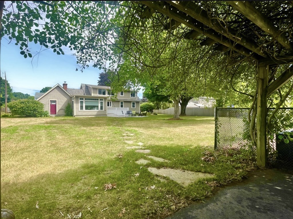 9 Ridgeview Drive Agawam, MA 01030 - Photo 35 of 40 Gallery Image 35