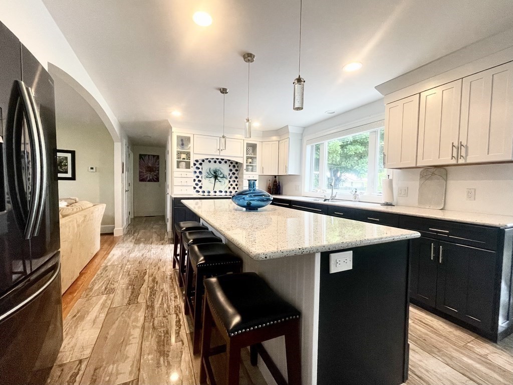 9 Ridgeview Drive Agawam, MA 01030 - Photo 7 of 40 Gallery Image 7