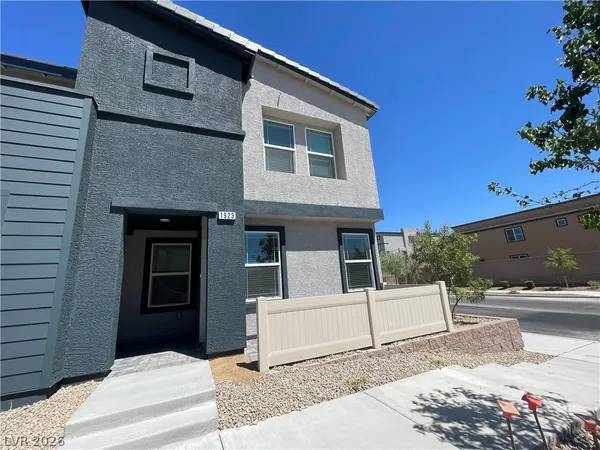 $2,050 | 1923 Stanza Vista Street, Henderson, NV 89044