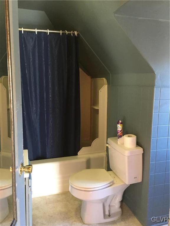 1247 Jackson Street Easton, PA 18042 - Photo 17 of 30 a bathroom with a sink toilet and shower