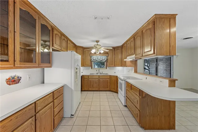 $299,900 | 5220 Lake Charles Drive, Waco, TX 76710