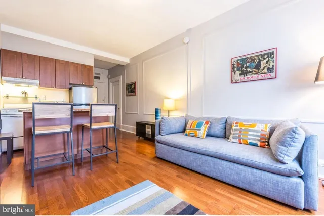 $1,700 | 1324 Locust Street, Unit 1125, Philadelphia, PA 19107