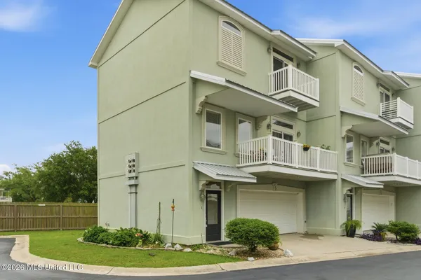 $2,000 | 728 West Beach Boulevard, Unit 728, Long Beach, MS 39560