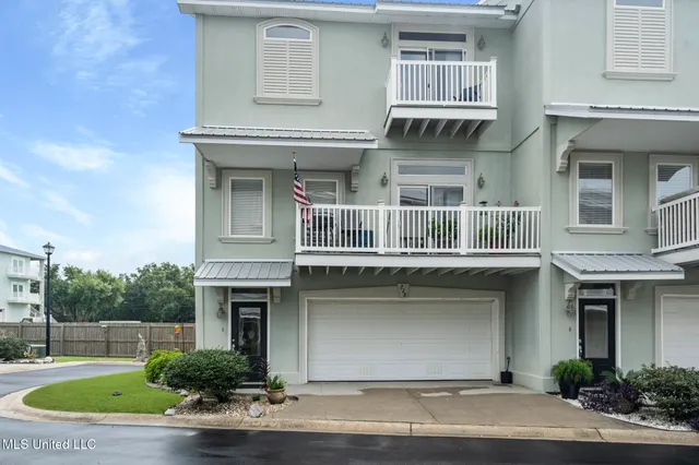 $2,200 | 728 West Beach Boulevard, Unit 728, Long Beach, MS 39560