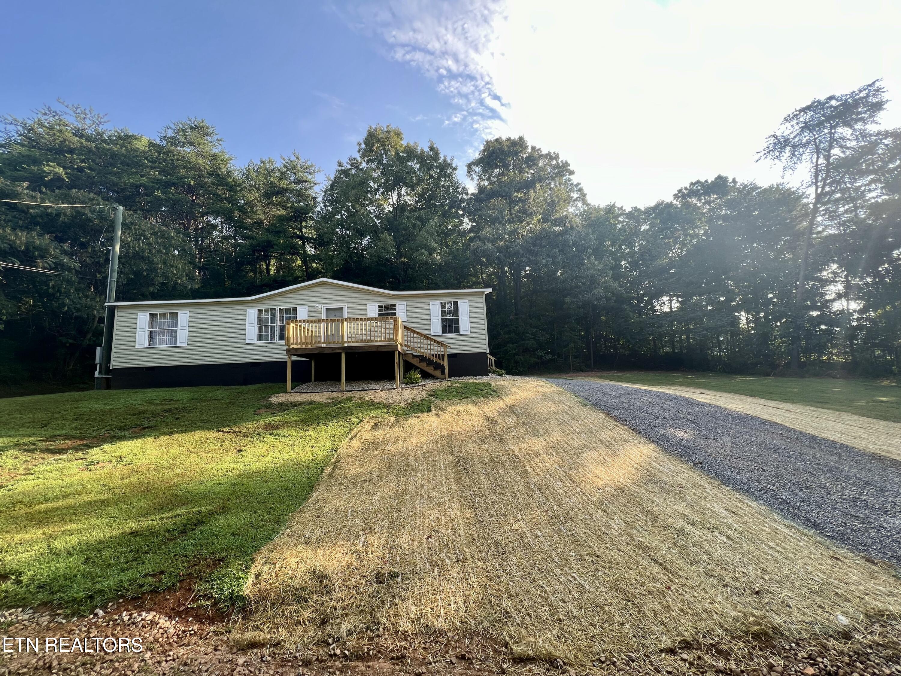 126 Sheppard Road Sweetwater, TN 37874 - Photo 2 of 42 IMG_2515