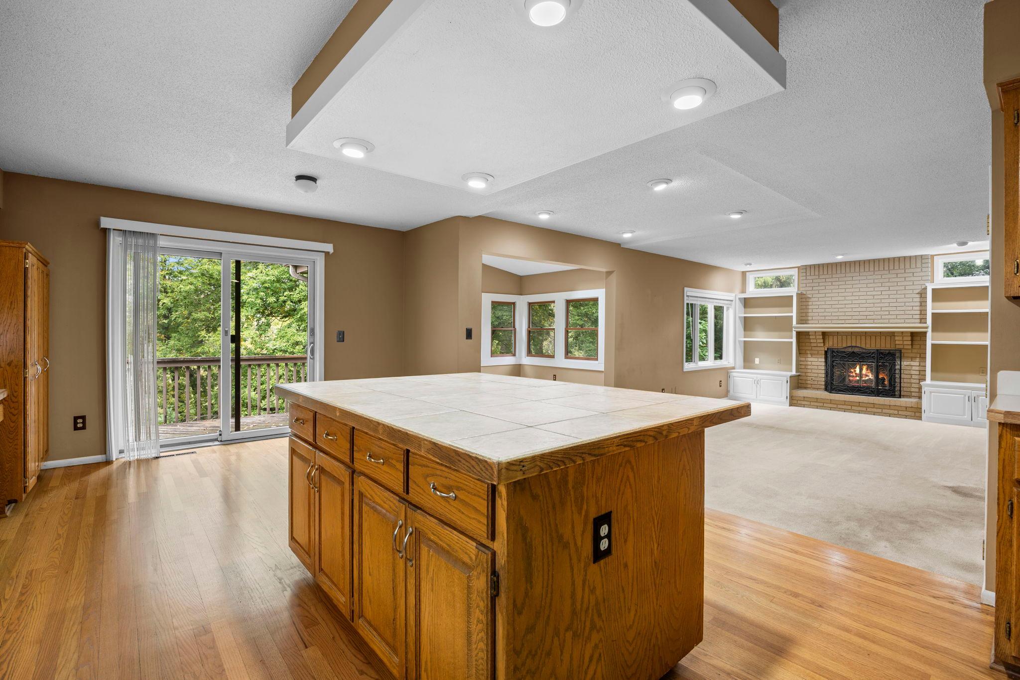 15588 Canyon Ridge Eden Prairie, MN 55347 - Photo 9 of 60 Gallery Image 9