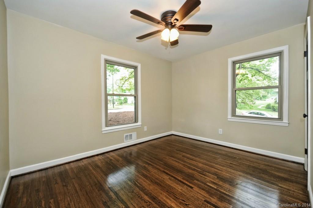 4601 Walker Road Charlotte, NC 28211 - Photo 16 of 23 Gallery Image 16