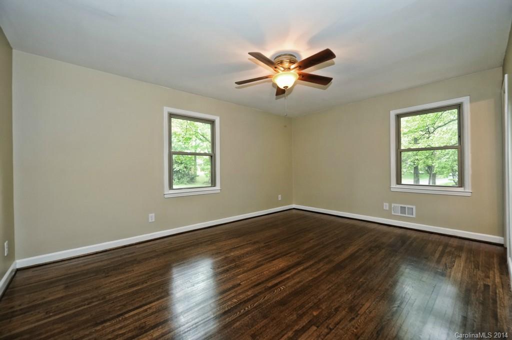 4601 Walker Road Charlotte, NC 28211 - Photo 10 of 23 Gallery Image 10