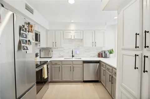 $349,000 | 2716 Meadowstone Court, Carrollton, TX 75006