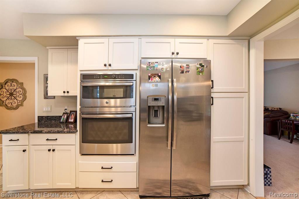 798 Grovecrest Rochester Hills, MI 48307 - Photo 16 of 49