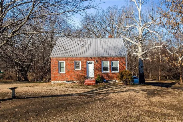 $1,166,000 | 5900 North Broadway, Kansas City, MO 64118