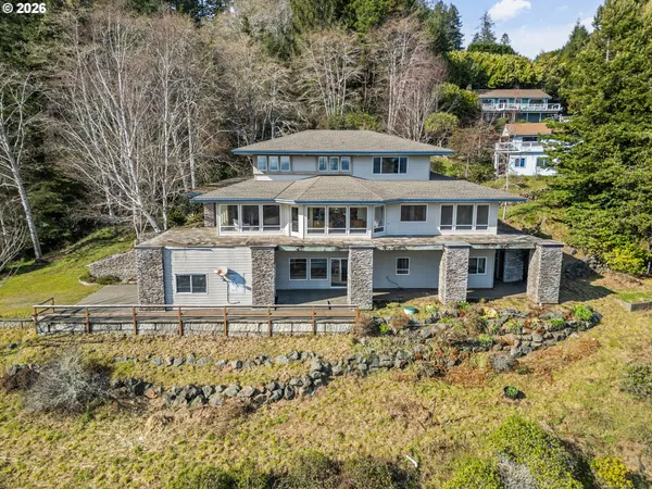 $745,000 | 1038 Marina Heights Road, Brookings, OR 97415