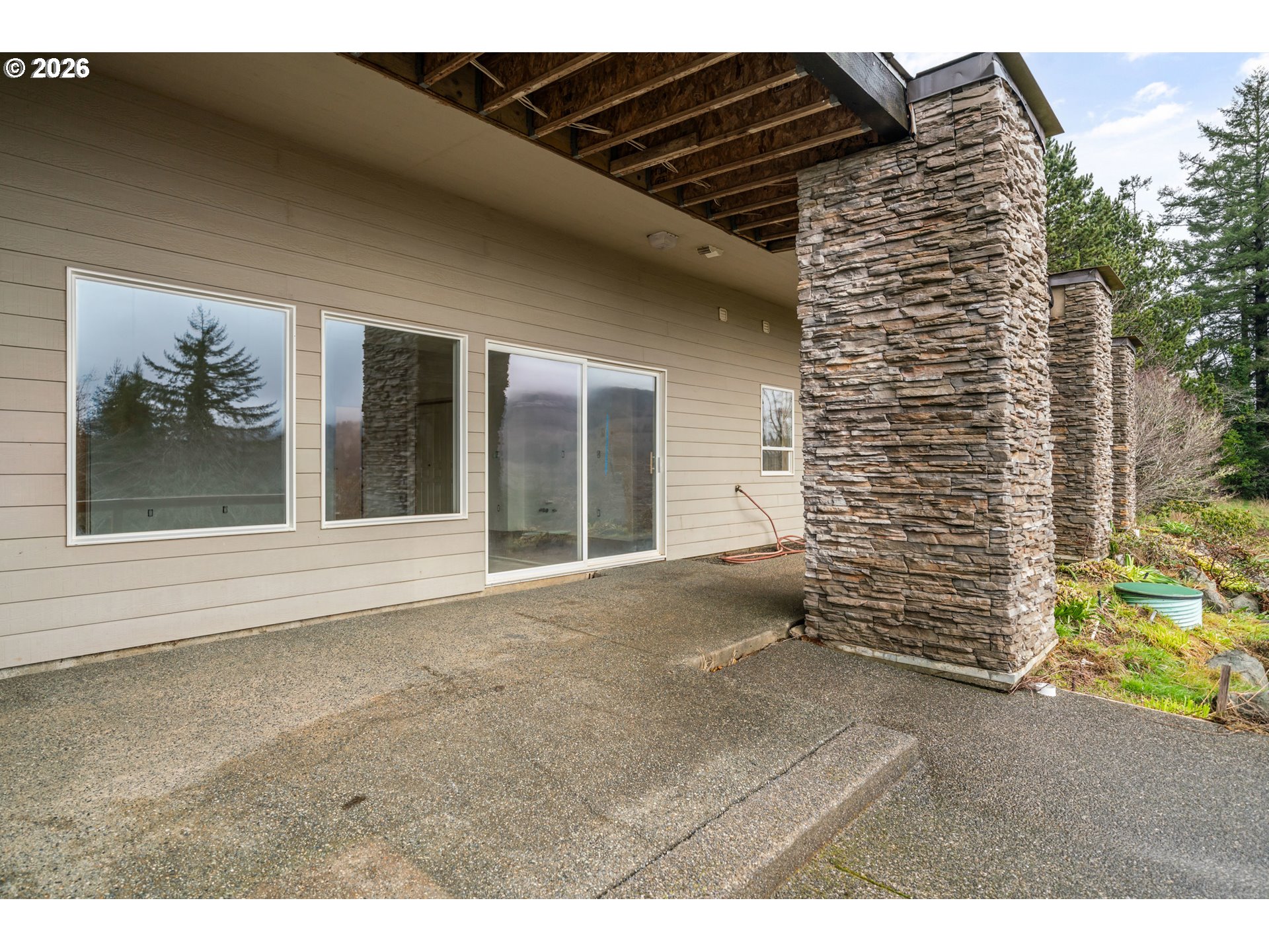 1038 Marina Heights Road Brookings, OR 97415 - Photo 43 of 46