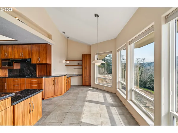 $745,000 | 1038 Marina Heights Road, Brookings, OR 97415