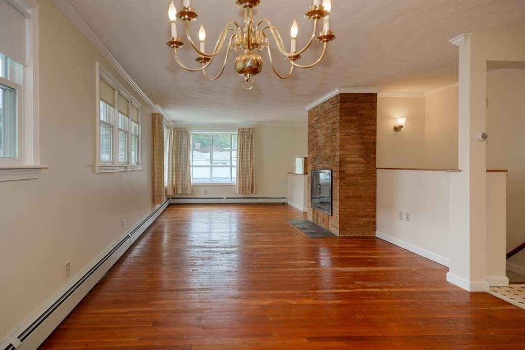 88 Edgewood Road Shrewsbury, MA 01545 - Photo 5 of 23 Gallery Image 5