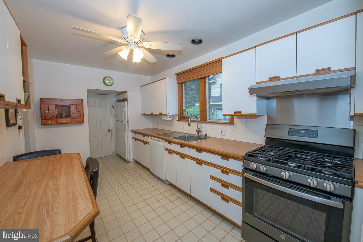 8104 Brookside Road Elkins Park, PA 19027 - Photo 14 of 46 Kitchen