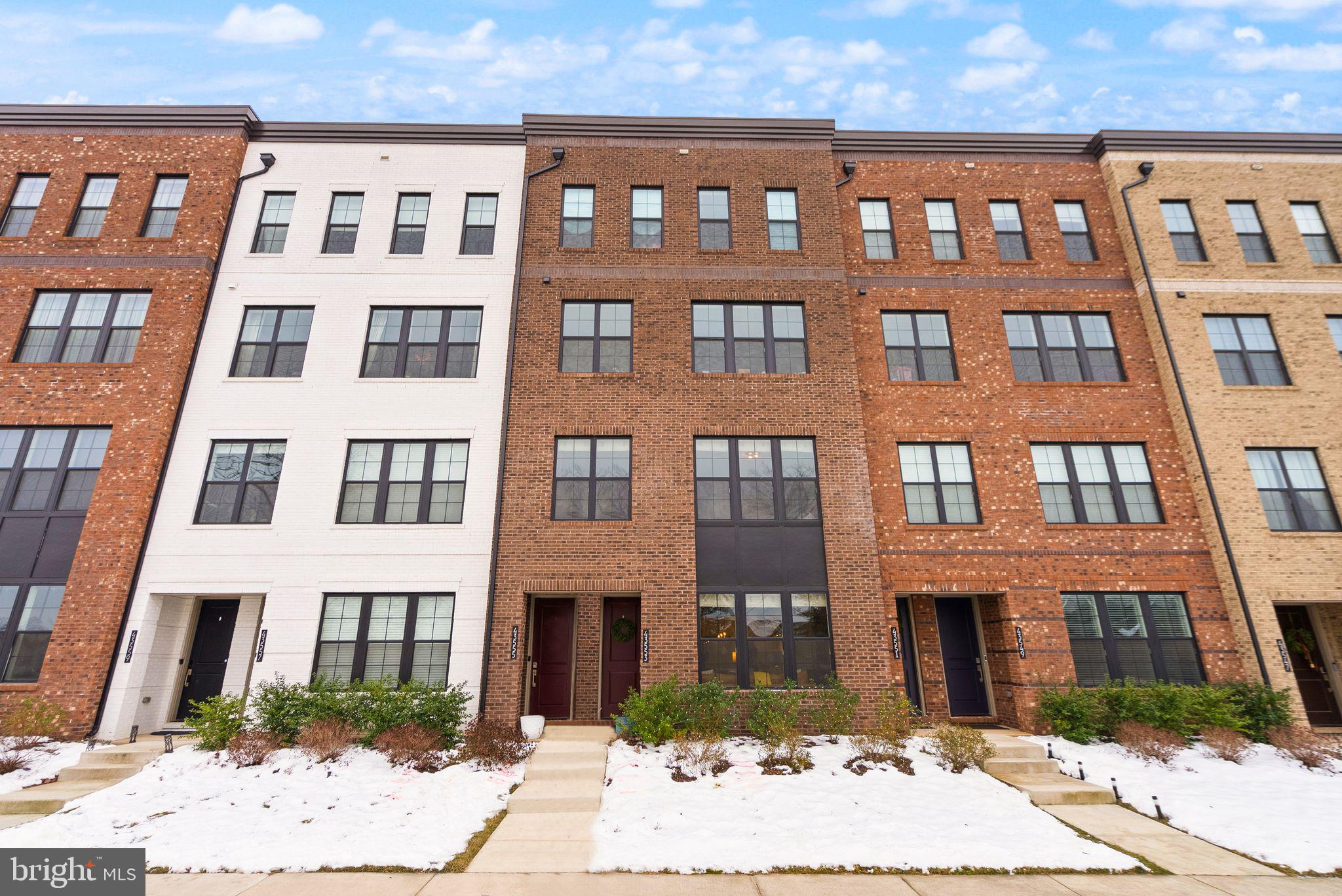 43553 Charitable Street Ashburn, VA 20148 - Photo 2 of 63 a front view of a building
