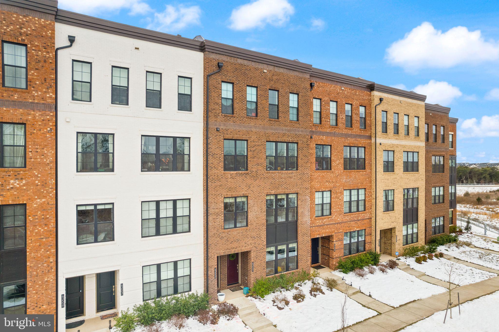 43553 Charitable Street Ashburn, VA 20148 - Photo 4 of 63