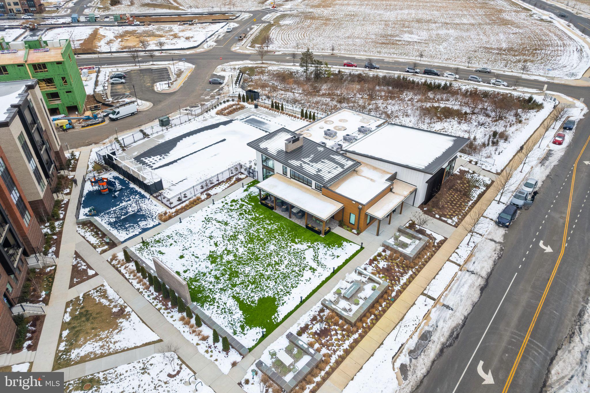 43553 Charitable Street Ashburn, VA 20148 - Photo 61 of 63 view of a city from a balcony