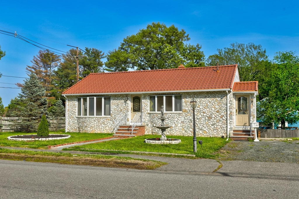 2 Herrick Road Peabody, MA 01960 - Photo 4 of 42