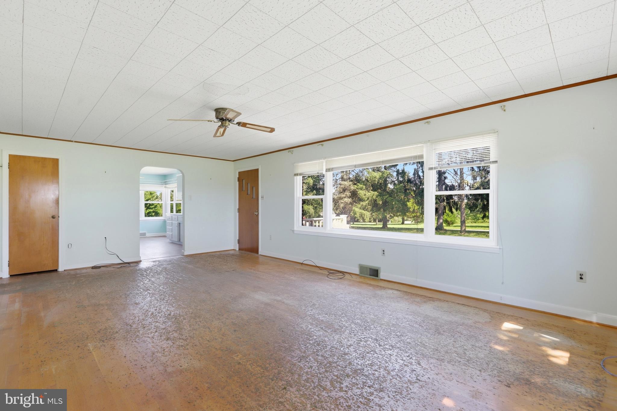 3560 Raintree Road York, PA 17404 - Photo 7 of 26